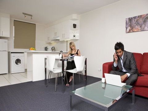 Manuka Park Serviced Apartments - Darwin Tourism 13