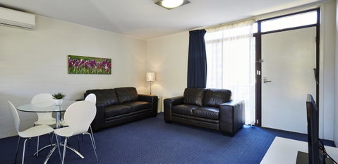 Manuka Park Serviced Apartments - Darwin Tourism 32