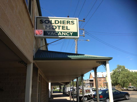 Soldiers Motel - Darwin Tourism 0