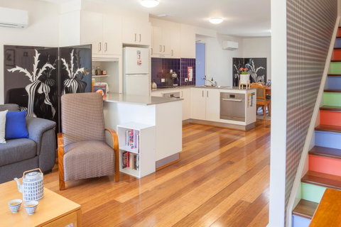 One Of A Kind Apartments - Darwin Tourism 25