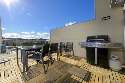 Mode 220 Braddon ACT - Darwin Tourism 9