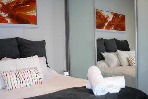 Modern Executive Apt@Barton*1BR*WiFi*Gym*Secure Parking*Canberra - Darwin Tourism 1