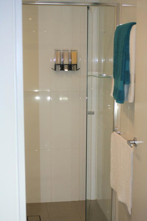 Modern Executive Apt@Barton*1BR*WiFi*Gym*Secure Parking*Canberra - Darwin Tourism 15
