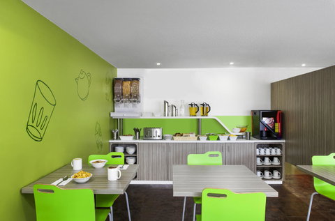 Ibis Budget Canberra - Darwin Tourism 12