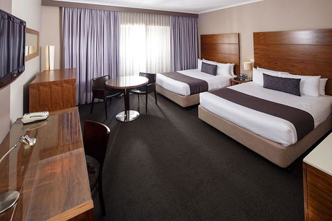 Quality Hotel Dickson - Darwin Tourism 0