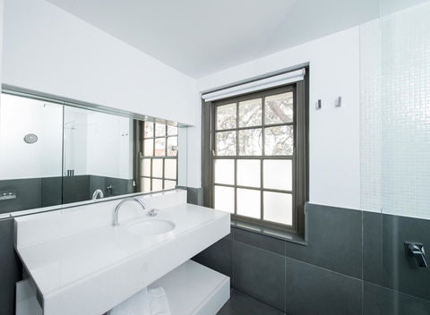 Peppers Gallery Hotel - Darwin Tourism 40