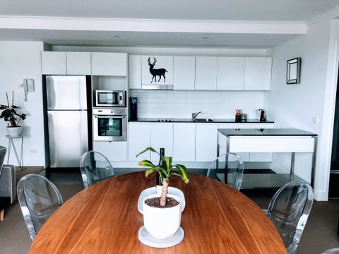 Staying Places - The Avenue - Darwin Tourism 7