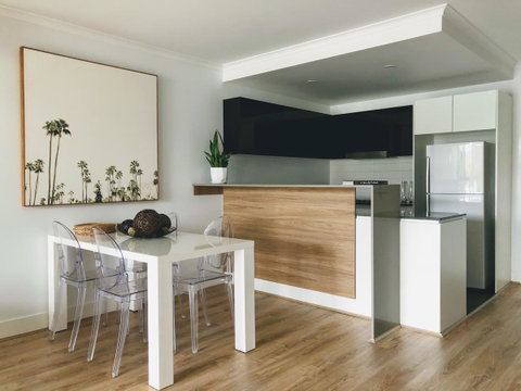 Staying Places - The Avenue - Darwin Tourism 6