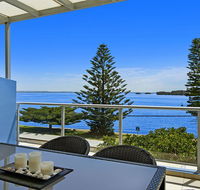 Lakeside Waterfront Apartment 18 The Entrance - Darwin Tourism