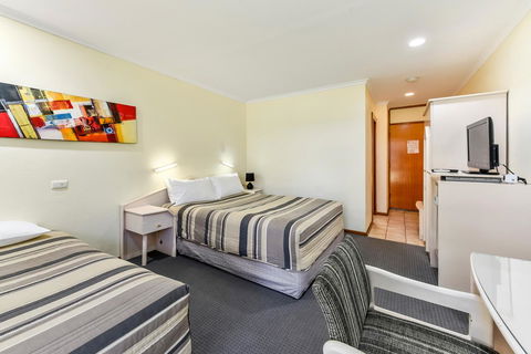 William Macintosh Motor Lodge - Darwin Tourism 10