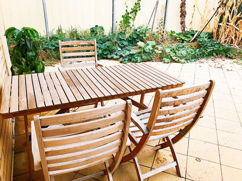 Beautiful Garden House - Darwin Tourism 22