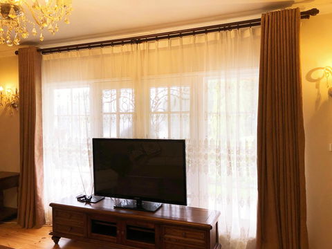Beautiful Garden House - Darwin Tourism 6
