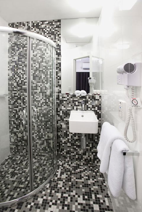 Majestic Minima Hotel - Darwin Tourism 9