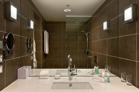 Hilton Adelaide - Darwin Tourism 13