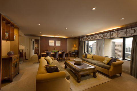 Hilton Adelaide - Darwin Tourism 24