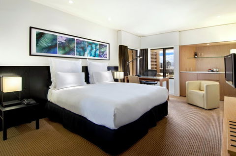 Hilton Adelaide - Darwin Tourism 7