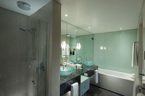 Hilton Adelaide - Darwin Tourism 25