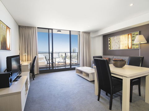 Oaks Adelaide Horizons Suites - Darwin Tourism 3