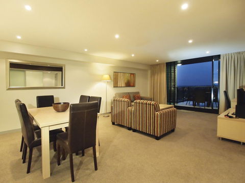 Oaks Adelaide Horizons Suites - Darwin Tourism 12