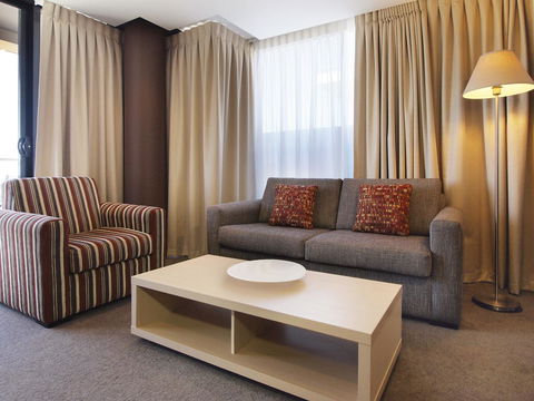 Oaks Adelaide Horizons Suites - Darwin Tourism 14
