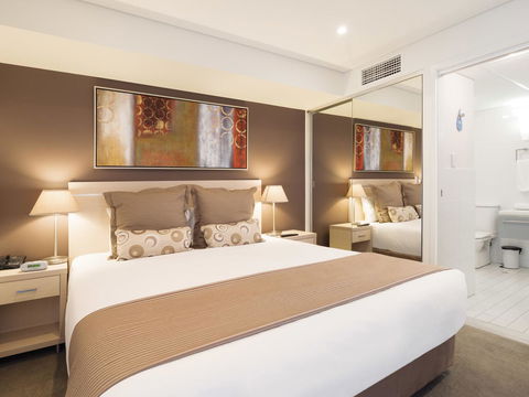 Oaks Adelaide Horizons Suites - Darwin Tourism 8