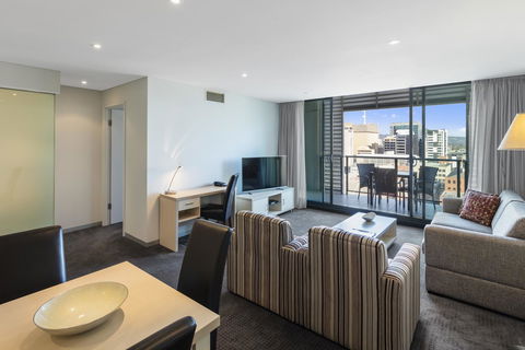Oaks Adelaide Horizons Suites - Darwin Tourism 7