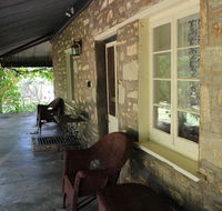 Hillside Cottage - Darwin Tourism