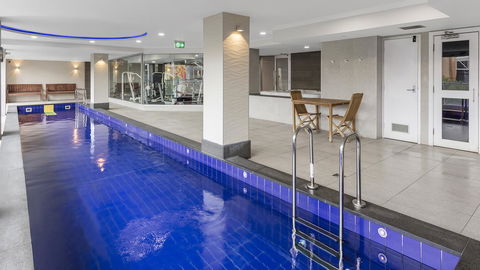 Oaks Adelaide Embassy Suites - Darwin Tourism 6