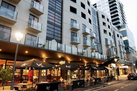 Mantra Hindmarsh Square - Darwin Tourism 3