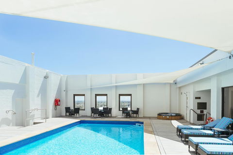 Stamford Plaza Adelaide - Darwin Tourism 4