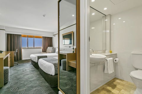 Stamford Plaza Adelaide - Darwin Tourism 34