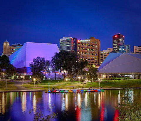Stamford Plaza Adelaide - Darwin Tourism 0
