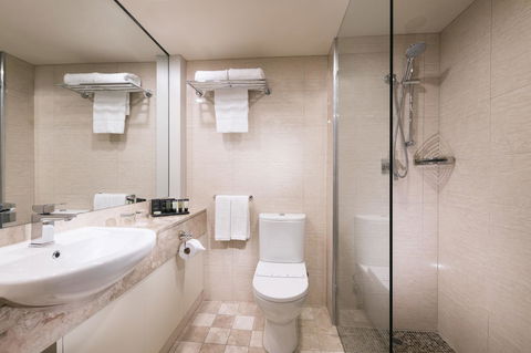 Stamford Plaza Adelaide - Darwin Tourism 18