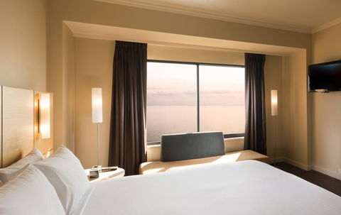 Stamford Grand Adelaide - Darwin Tourism 1