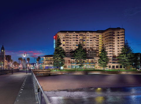 Stamford Grand Adelaide - Darwin Tourism 7