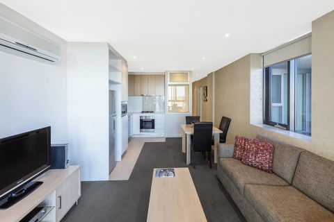 IStay Precinct Adelaide - Darwin Tourism 24