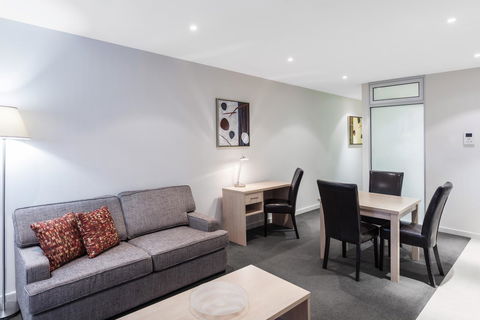IStay Precinct Adelaide - Darwin Tourism 17