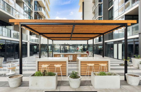 Resort Style Luxury City Apartment + Free Car Parking - Darwin Tourism 19