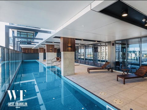 Resort Style Luxury City Apartment + Free Car Parking - Darwin Tourism 1