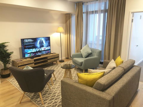 Resort Style Luxury City Apartment + Free Car Parking - Darwin Tourism 2