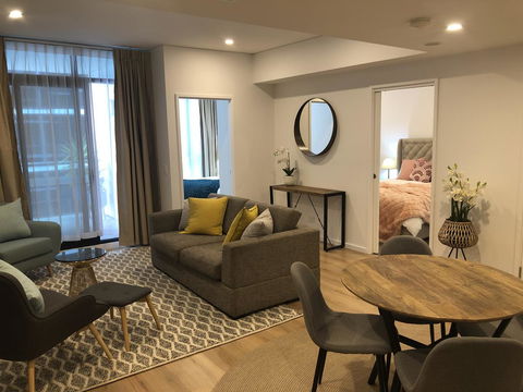 Resort Style Luxury City Apartment + Free Car Parking - Darwin Tourism 10