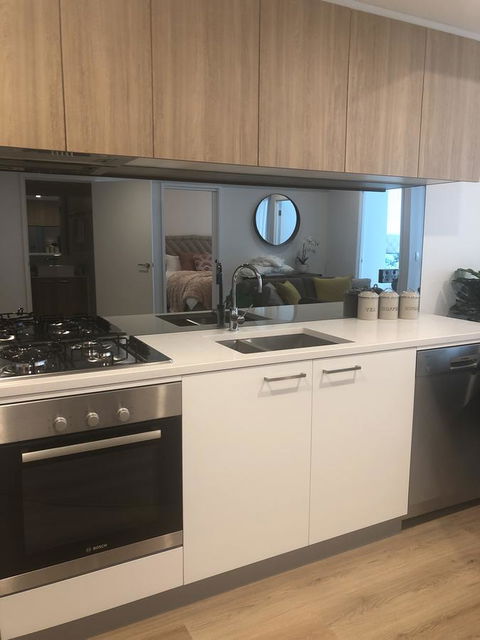 Resort Style Luxury City Apartment + Free Car Parking - Darwin Tourism 33