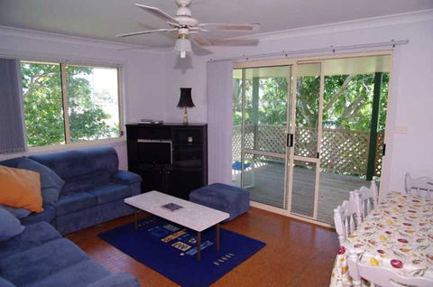 Bellhaven 1, 17 Willow Street - Darwin Tourism 1
