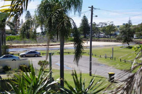 Bellhaven 1, 17 Willow Street - Darwin Tourism 6
