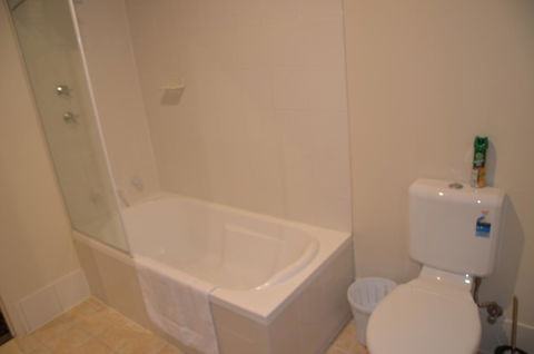 Adelaide City Apartment - 3br, 2bath & Carpark - Darwin Tourism 16
