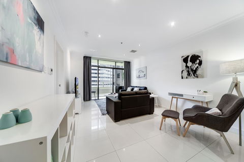 York Apartments On Grenfell - Darwin Tourism 9