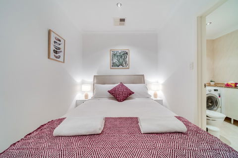 York Apartments On Grenfell - Darwin Tourism 10