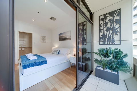 York Apartments On Grenfell - Darwin Tourism 5