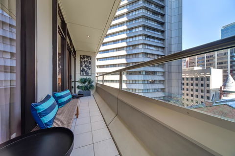 York Apartments On Grenfell - Darwin Tourism 11