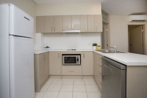 Hume Serviced Apartments - Darwin Tourism 16